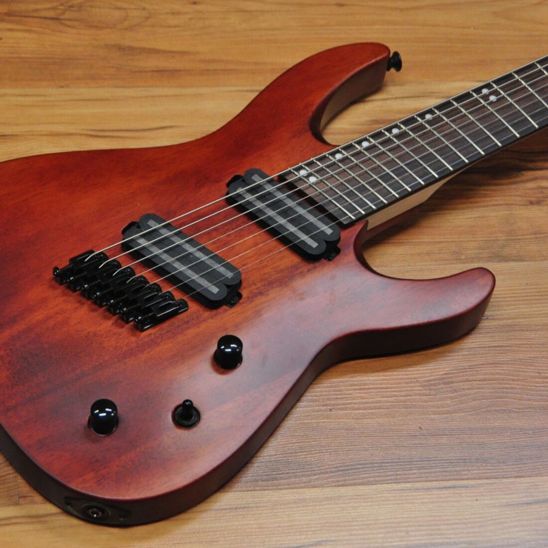 Jackson X Dinky Arch Top DKAF7 multiscale Stained Mahogany