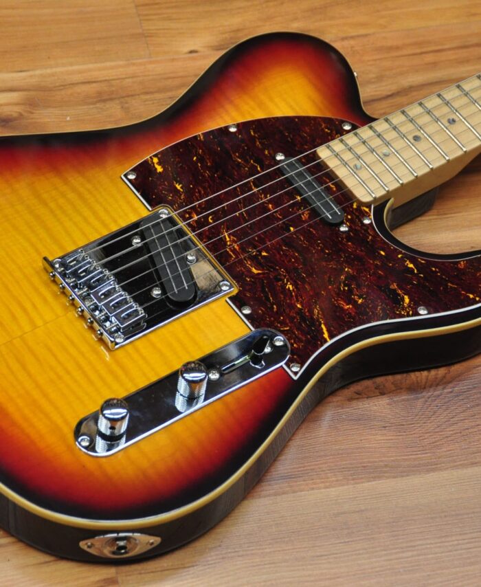 Mensinger Maverick Flame Maple Top 3 Tone Sunburst