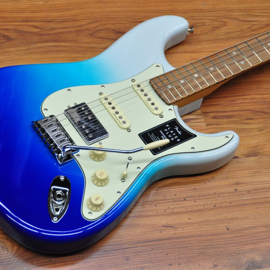 Fender Player Plus Stratocaster HSS Belair Blue