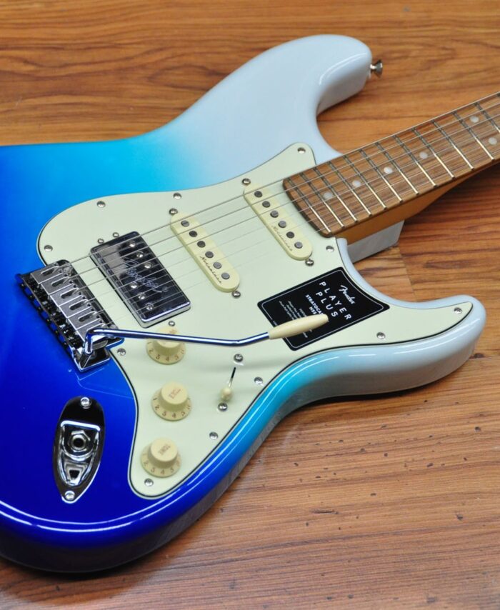 Fender Player Plus Stratocaster HSS Belair Blue