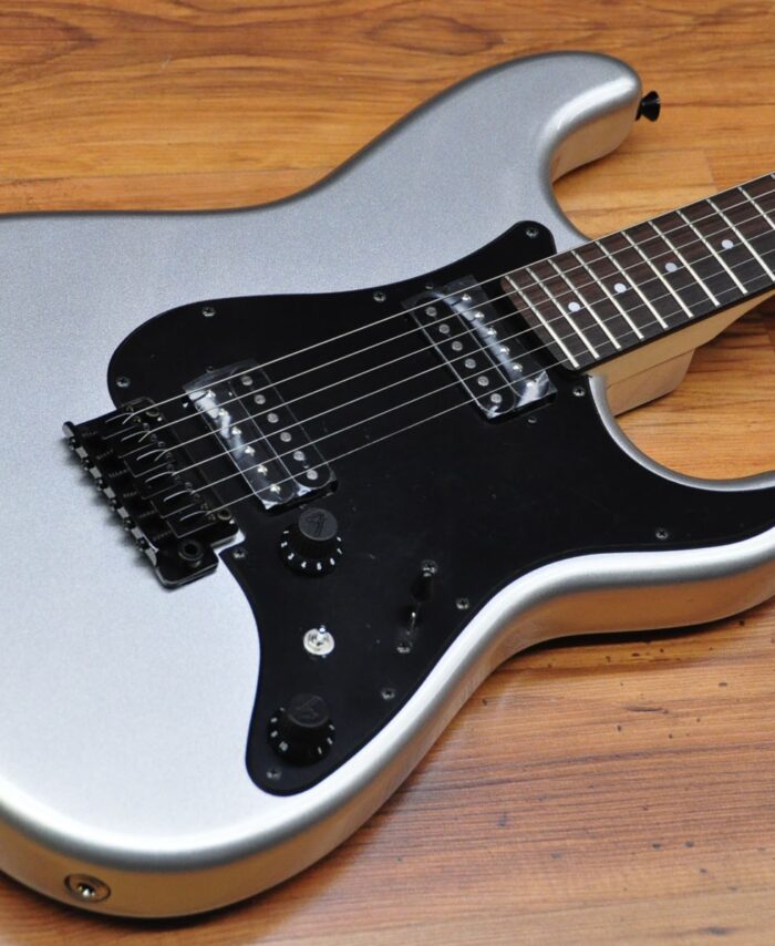 Fender Boxer Series Strat HH INS