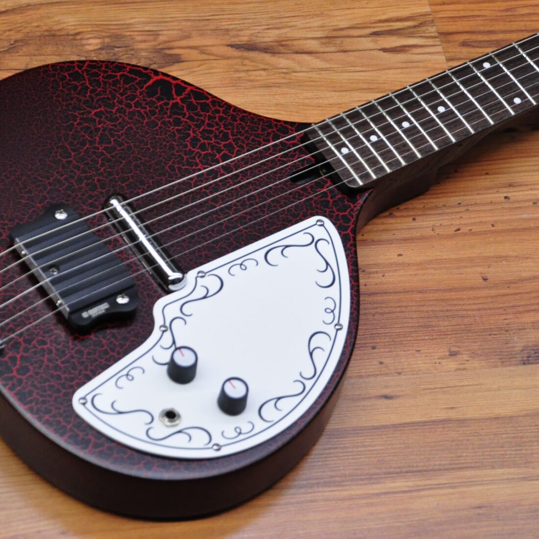 Danelectro Baby Sitar - Red Crackle