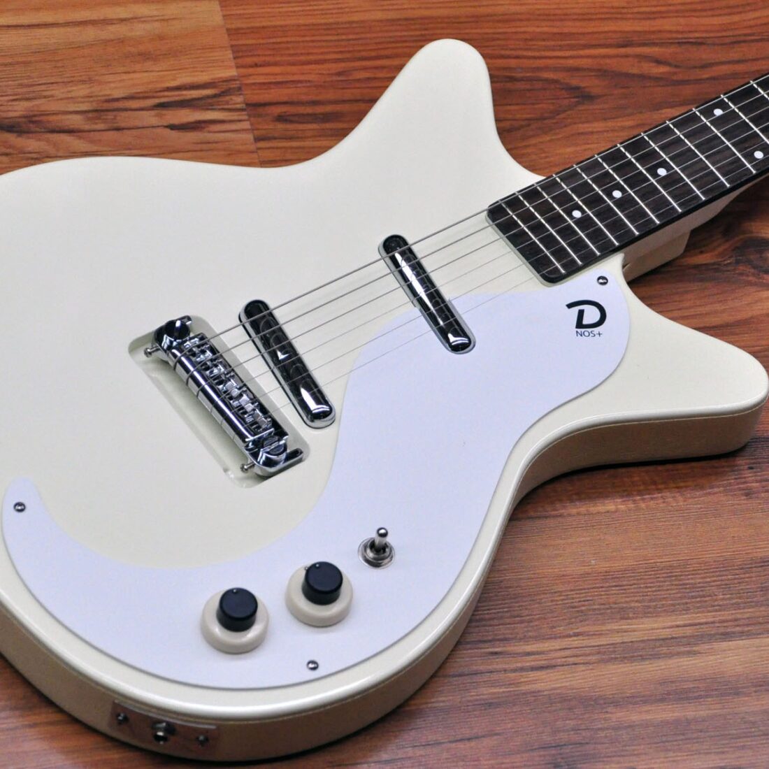Danelectro 59M NOS+ - Aged White